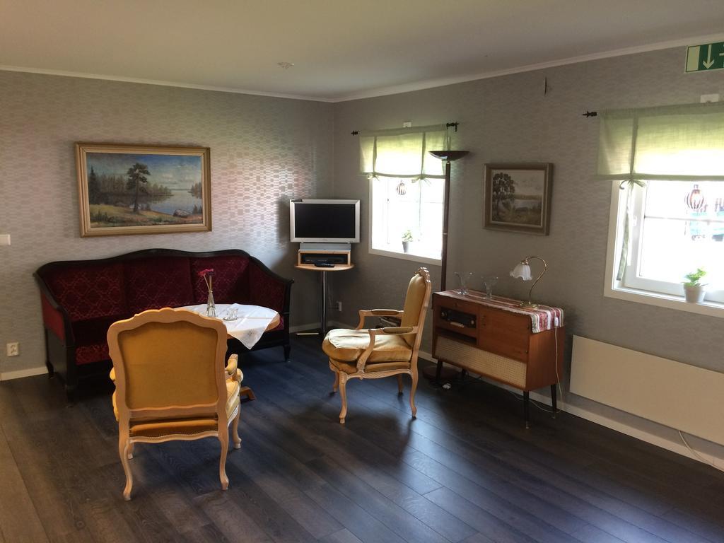 Foellingen Hotell Kisa Buitenkant foto